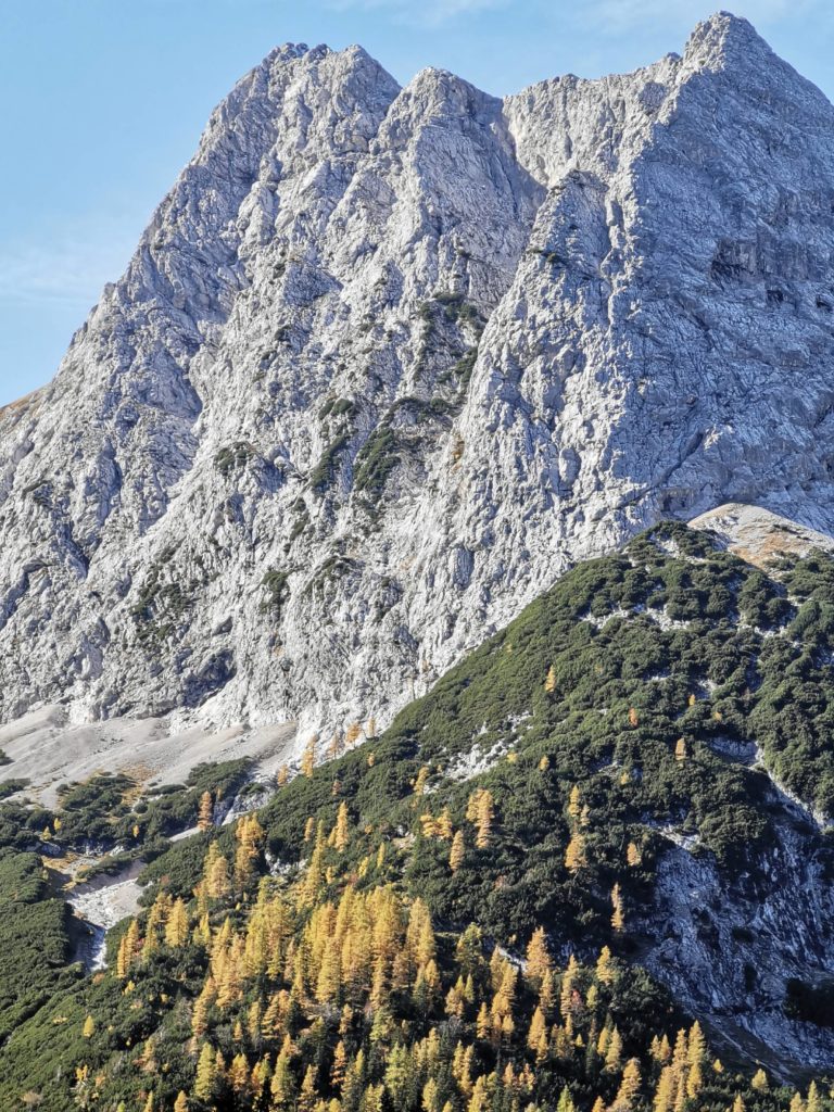 Sieht der Zugspitze zum Verwechseln ähnlich - die Mieminger Kette